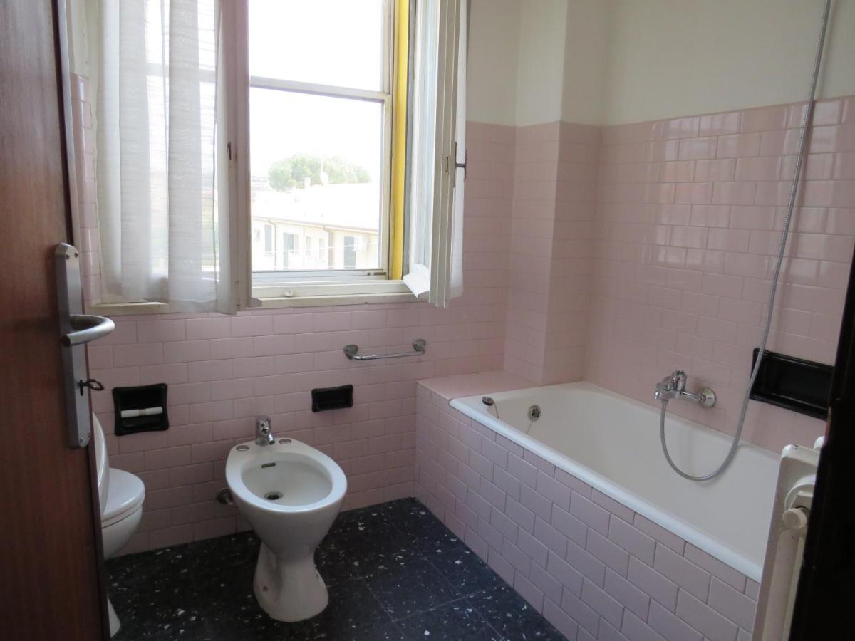 Apartamento La Baia Di Lori Pésaro Exterior foto